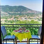 Casa Pendola ベッド・アンド・ブレックファスト 4*