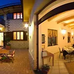 Casa Pendola ベッド・アンド・ブレックファスト 4*