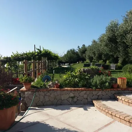 Casa Pendola 4* אג'רולה