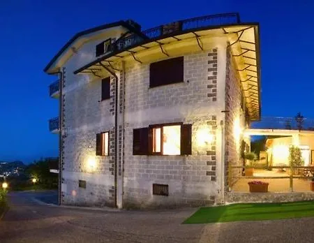 Casa Pendola אג'רולה