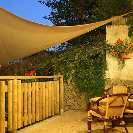 לינה וארוחת בוקר Casa Pendola