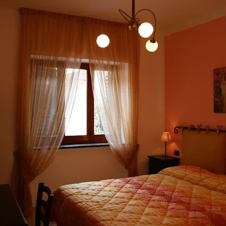 Casa Pendola לינה וארוחת בוקר 4*
