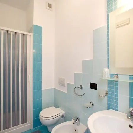 לינה וארוחת בוקר Casa Pendola 4*