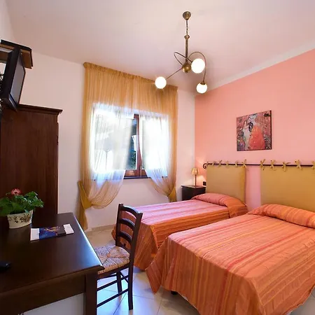 לינה וארוחת בוקר Casa Pendola אג'רולה