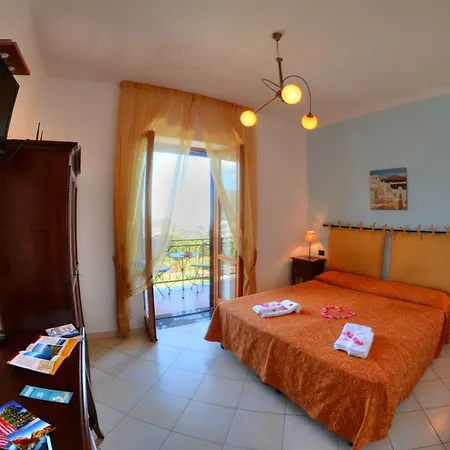 לינה וארוחת בוקר Casa Pendola אג'רולה